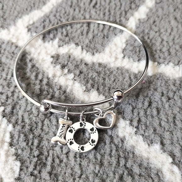 Dog Mom /Pet Lovers Charm Bangle Bracelet - Picture 6 of 10